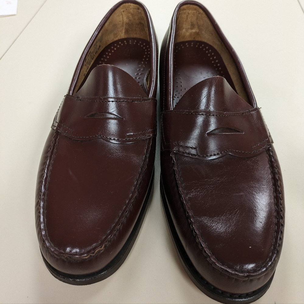 G.H. Bass loafers. Leather. Men's 12 EUC wine/dark red